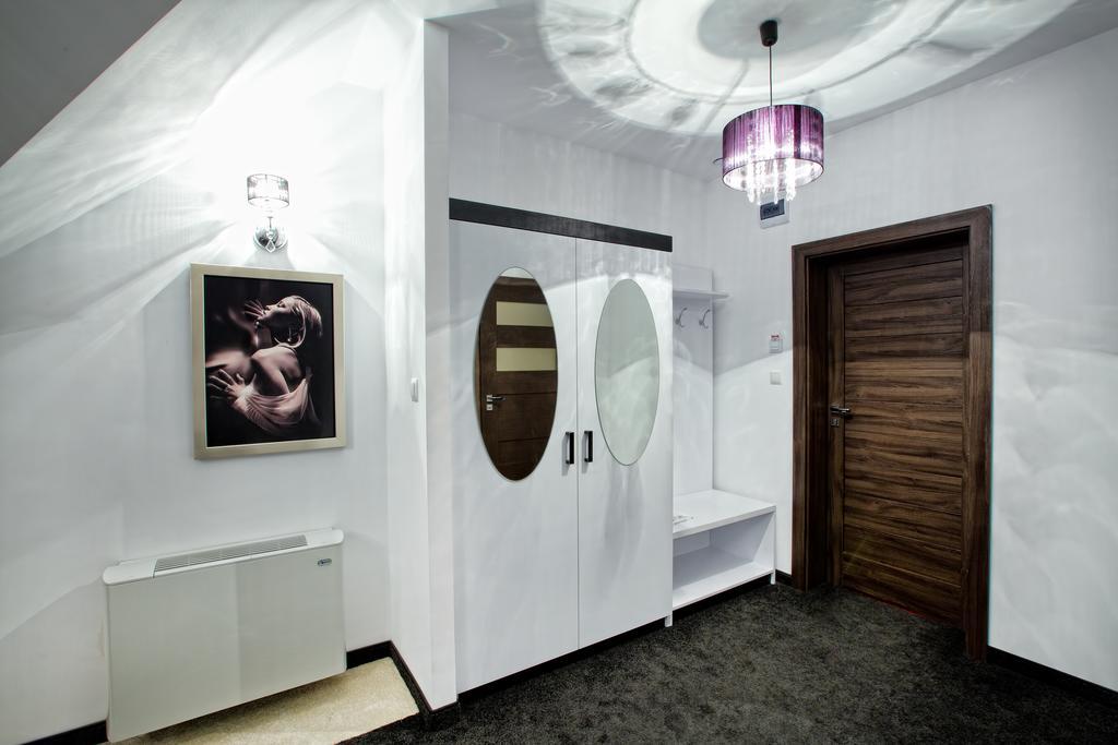 Hotel Millenium Góra Motyczna Pokoj fotografie